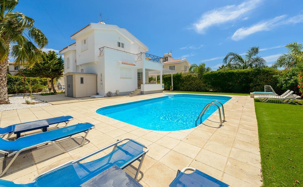 Merab Center Villas Айя-Напа Номер фото
