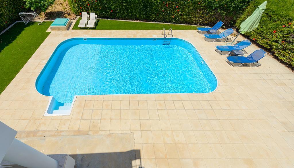 Merab Center Villas Айя-Напа Номер фото
