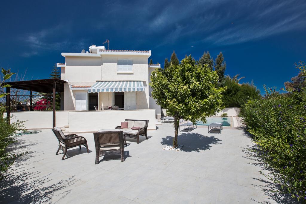 Merab Center Villas Айя-Напа Экстерьер фото