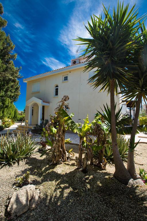Merab Center Villas Айя-Напа Экстерьер фото